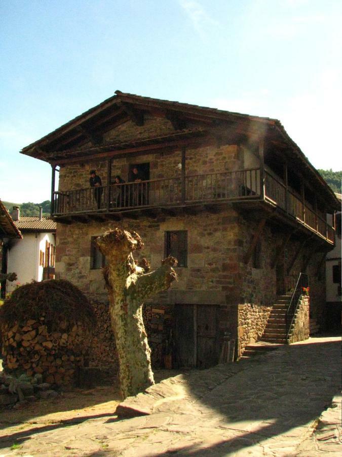 Albergue Olasenea Aterpea Zubieta Exterior photo
